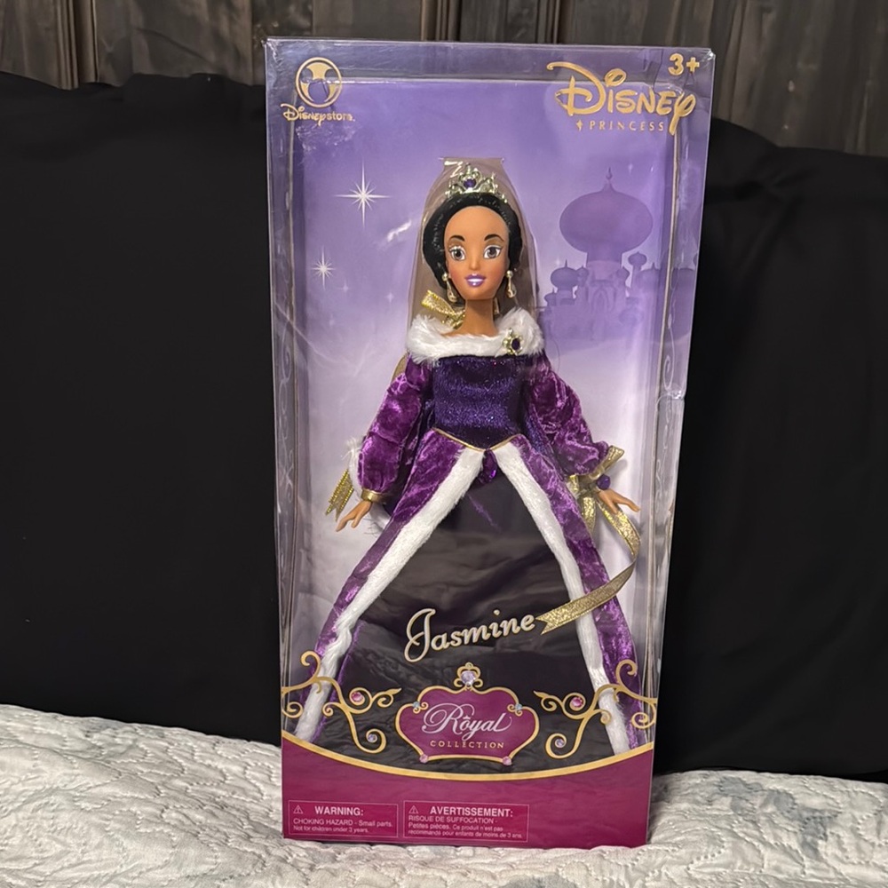 Disney Store Royal Collection Jasmine
